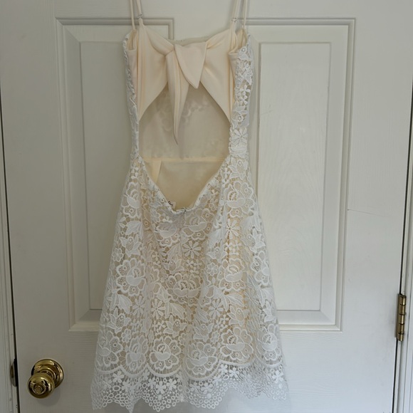 New without Tags | Lucy in the Sky Lace White and Cream Mini Dress | XS - Picture 2 of 2